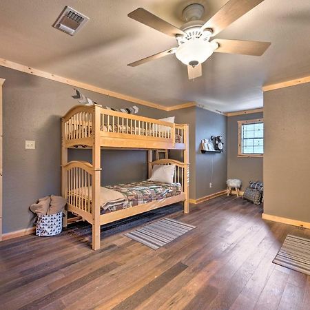 Vila Broken Bow Retreat On 2 Acres With Hot Tub And Deck! Exteriér fotografie