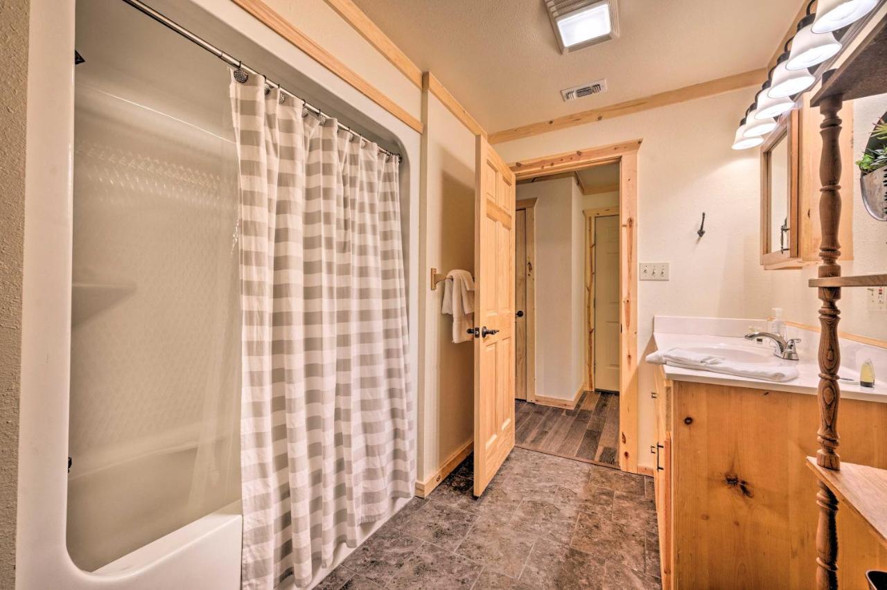 Vila Broken Bow Retreat On 2 Acres With Hot Tub And Deck! Exteriér fotografie